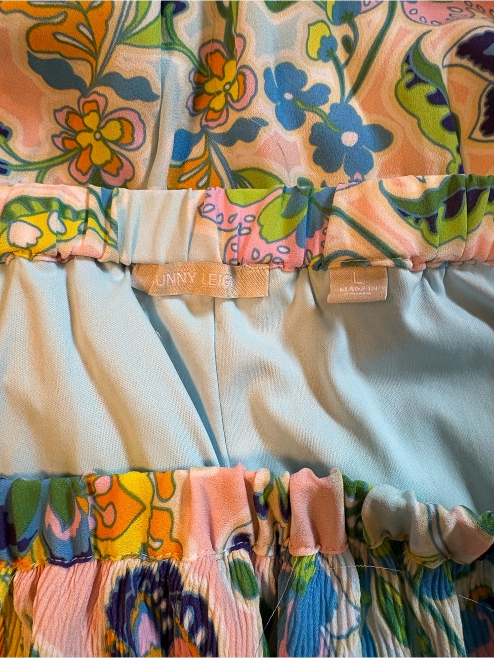 π SUNNY LEIGH | Floral Print Smocked Waist Midi Skirt - Multicolor - Picture 4 of 4